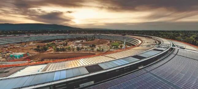 太陽能網布遮光板：生產能源的租戶便利設施