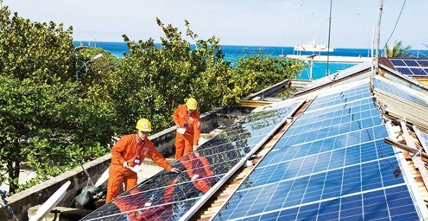 太陽(yáng)能發(fā)電設(shè)備