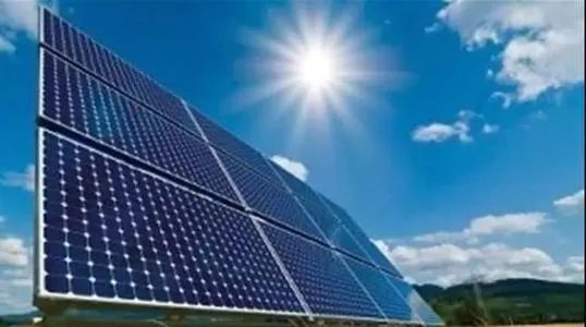 低成本光伏發電產業的新機遇(圖1) 安裝光伏發電