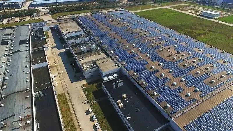 工商業屋頂光伏發電四大發電的四大理由!(圖1) 工商業屋頂光伏發電四大發電的四大理由!(圖1)